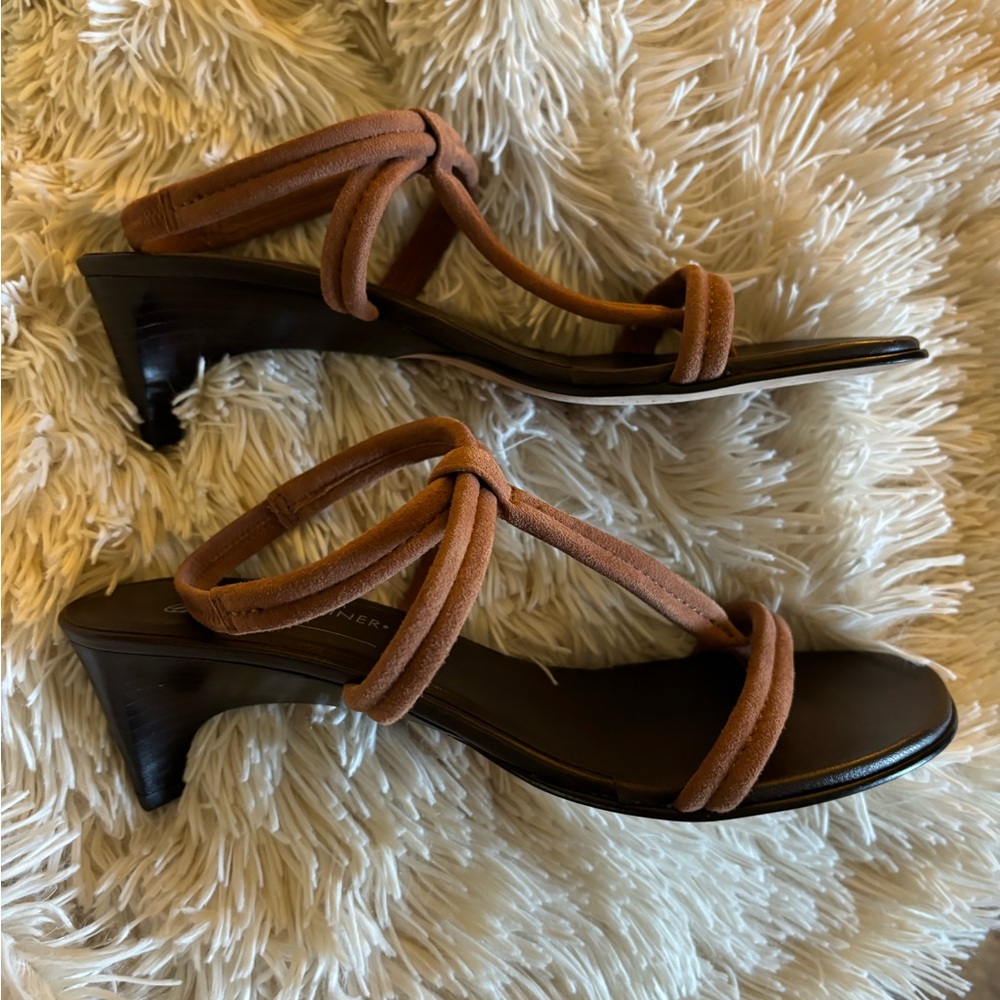 Donald Pliner Sandal W/ Slight Heel